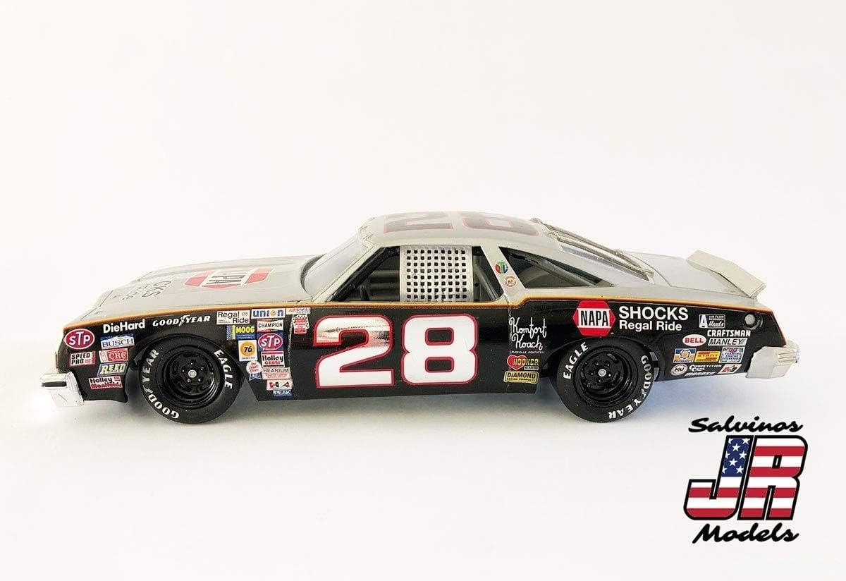 Salvinos Jr Models SJR1980D Nascar. Plastic Model kit