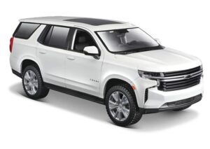 2021 chevy tahoe white with sunroof special edition 1/26 diecast model car 31533wh