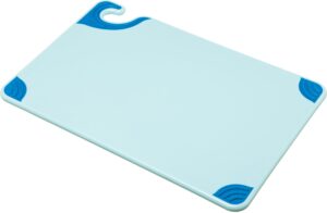 san jamar saf-t-grip plastic cutting board with safety hook, 12" x 18" x 0.5", blue