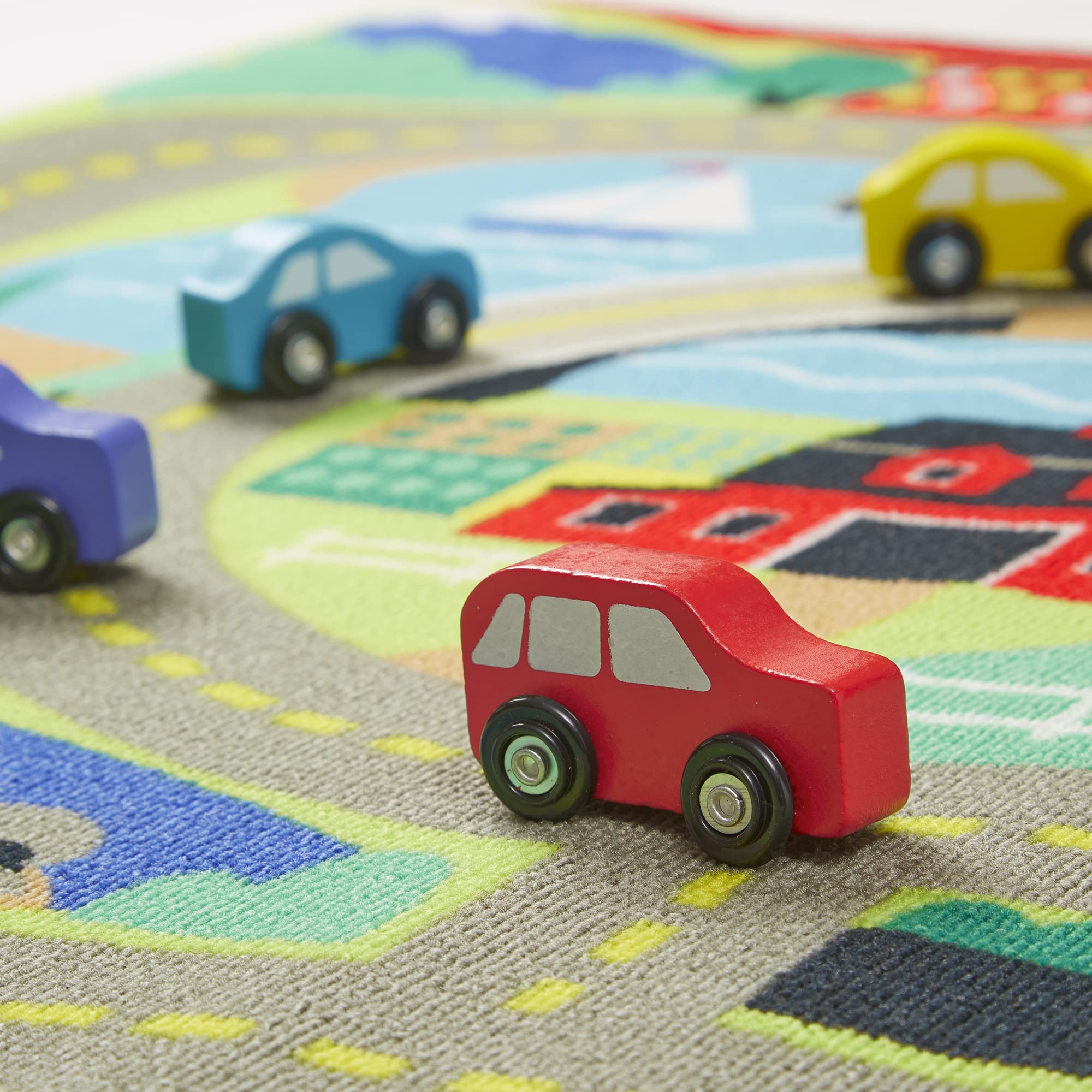 Melissa & Doug Round the Town Road Rug and Car Activity Play Set With 4 Wooden Cars (39 x 36 inches)