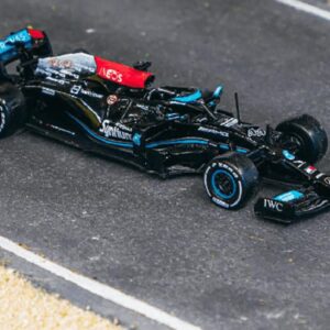 Tarmac Works AMG F1 W12 E Performance #44 Lewis Hamilton Winner Formula One F1 Sao Paolo GP (2021) with Number Board Global64 Series 1/64 Diecast Model Car T64G-F037-LH2