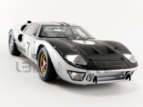 Shelby Collectibles SC404S 1966 Ford GT-40 MK 2 Silver No.7 1-18 Diecast Car Model