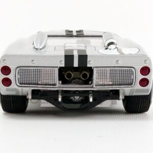 Shelby Collectibles SC404S 1966 Ford GT-40 MK 2 Silver No.7 1-18 Diecast Car Model