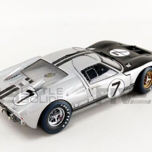 Shelby Collectibles SC404S 1966 Ford GT-40 MK 2 Silver No.7 1-18 Diecast Car Model