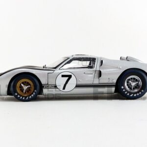 Shelby Collectibles SC404S 1966 Ford GT-40 MK 2 Silver No.7 1-18 Diecast Car Model