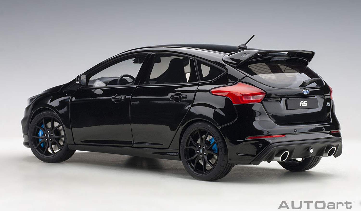 Autoart 2016 Ford Focus RS Shadow Black 1/18 Model Car