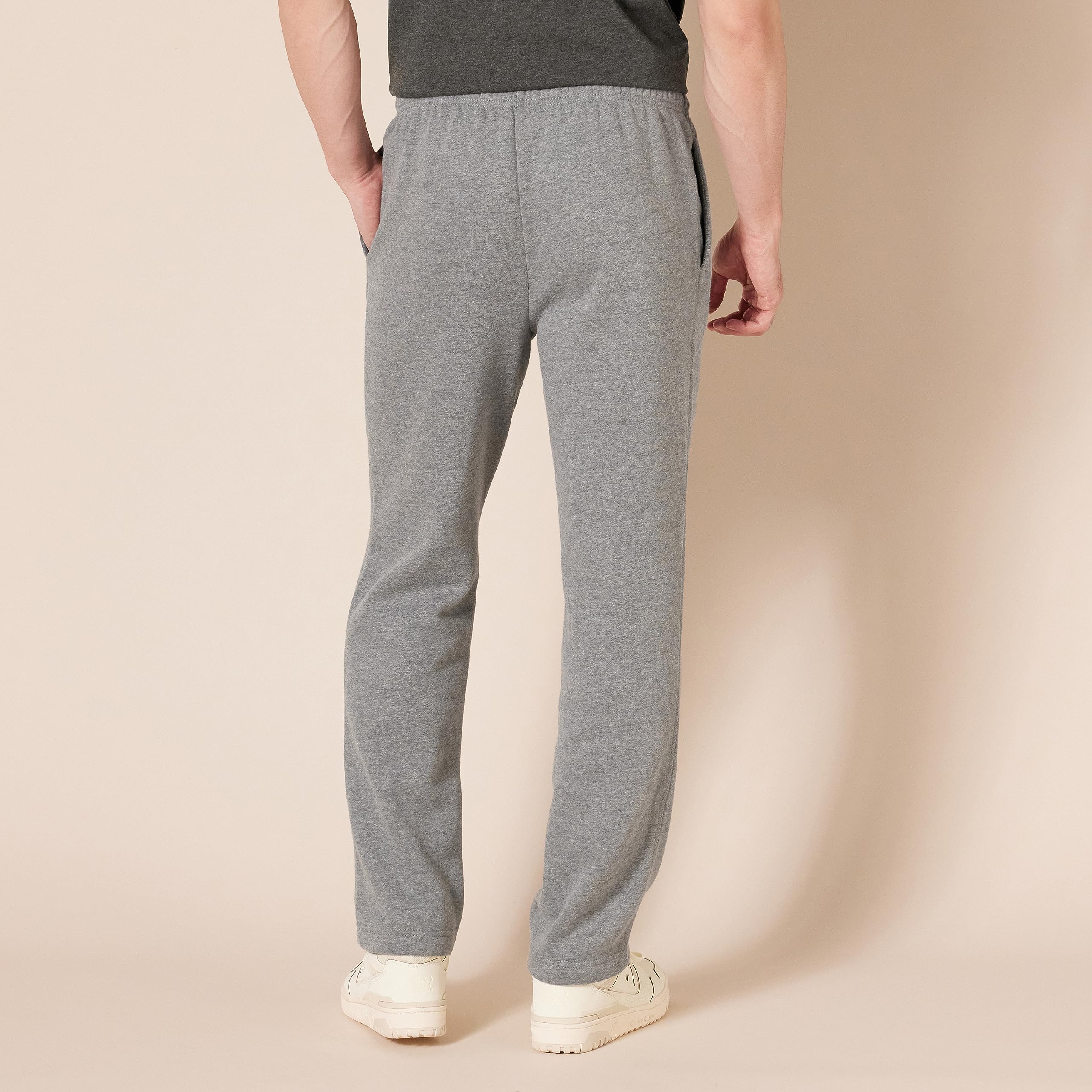 Amazon Essentials Men's Fleece Sweatpant (Available in Big & Tall), Light Grey Heather, Large