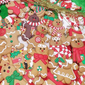 Vercoo 34 Pack Large Christmas Gingerbread Ornaments Set Gingerbread Man Ornaments Ginger Man with Strings Figurine Hanging Ornaments for Christmas Tree Decorations