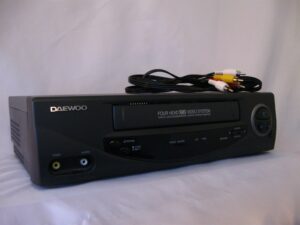 daewoo 4-head mono vcr (dv-t47n)