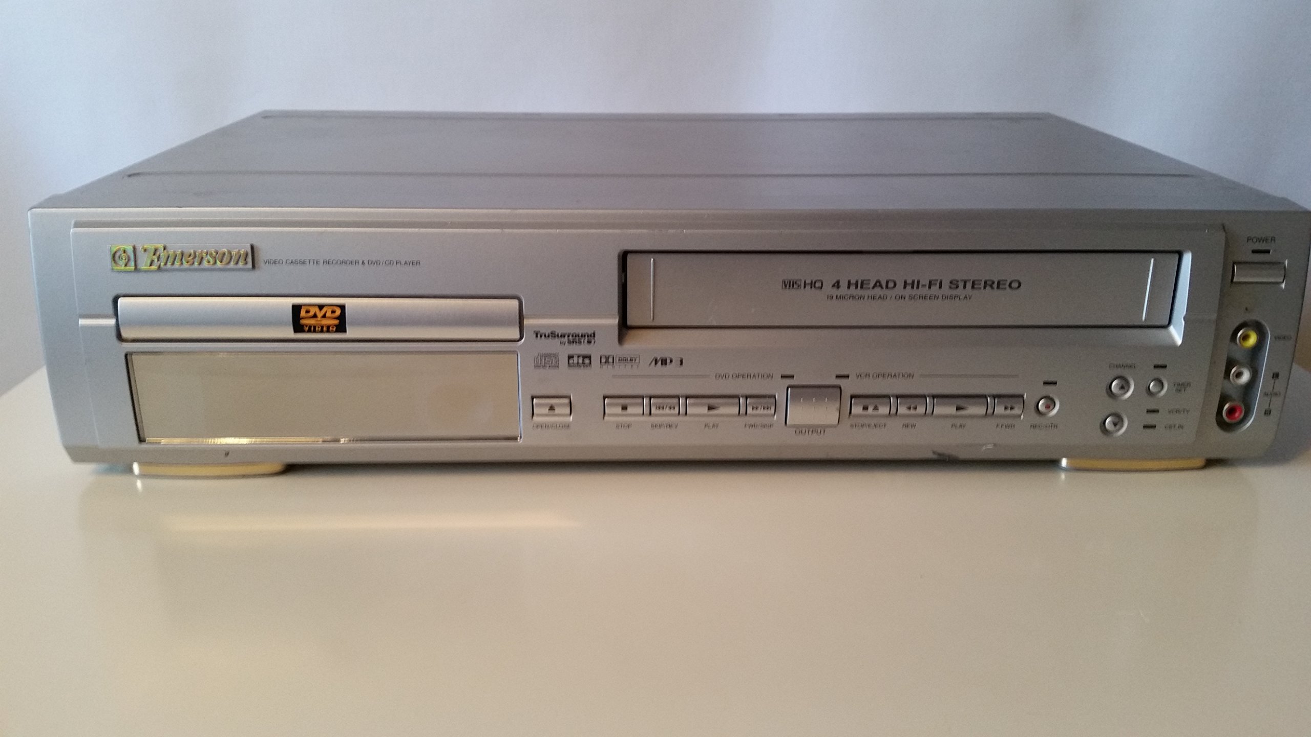 Emerson EWD2202 Dual-Deck DVD/VCR Combo