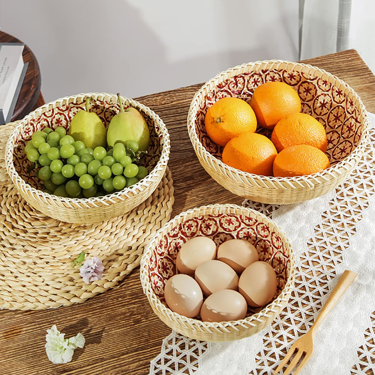 Elsjoy Set of 3 Wicker Woven Storage Basket, Bamboo Bread Basket Round Rattan Serving Basket Farmhouse Decor for Fruits, Vegetables, Potatoes, Stackable 9.6"/8"/7"