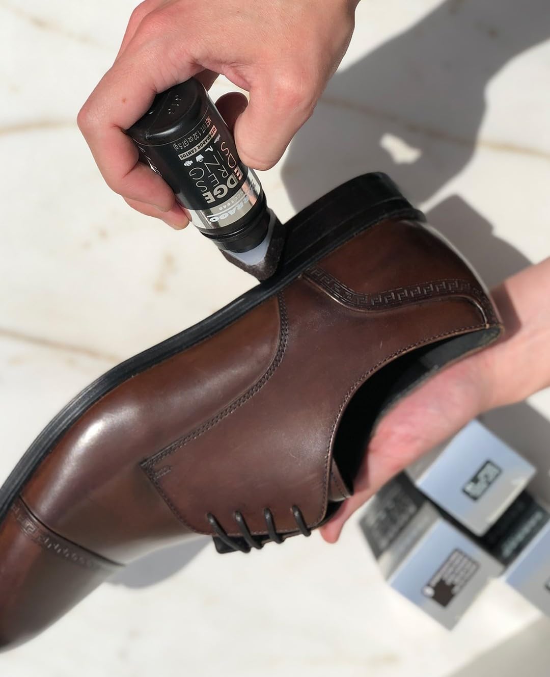 Tarrago Edge Dressing Shoe Dye - 35 ml Sole & Heel Edge Dressing, Repairs & Color Coat Leather Shoes Edges - Rubber & Leather Shoe Sole Edge & Heel Polish for Boots & Footwear - Black #18