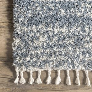 nuLOOM Brooke Shag Tasseled Area Rug - 8x11 Shag Area Rug Casual Light Blue/Ivory Rugs for Living Room Bedroom Dining Room Nursery