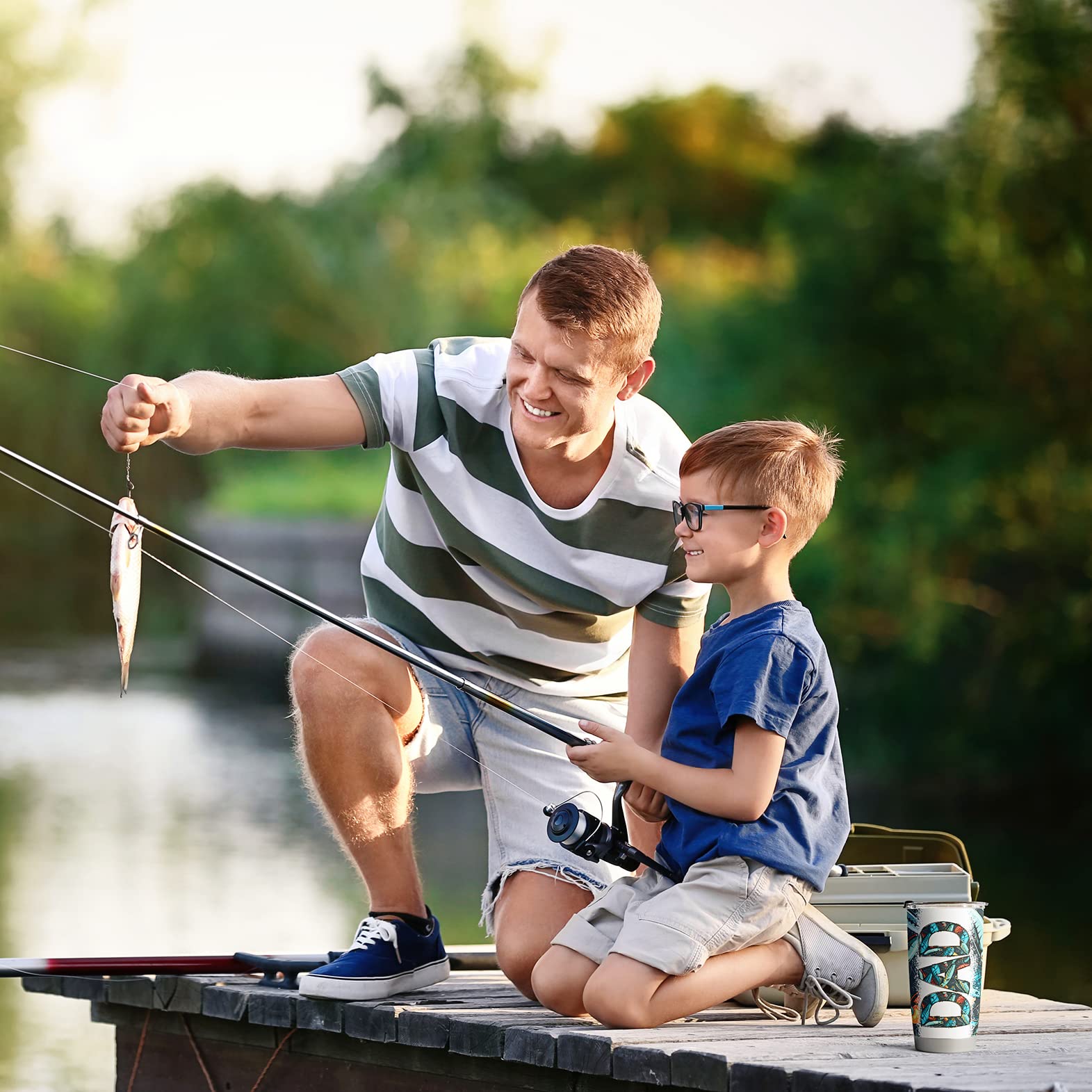 Fancyfams - Fishing Gifts For Dad - 20oz Stainless Steel Tumbler, Fathers Day Gift, Birthday, Dad Gifts From Daughter, Son, Dad Tumbler, 30th, 40th, 50th, 60th (Fisherman Dad)