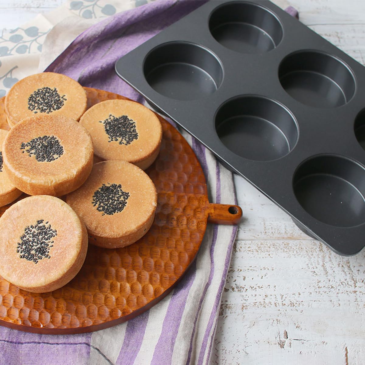 Elesinsoz 6 Cup Straight Side Jumbo English Muffin Cupcake Pan with Lid Hamburger Burger Bun Egg Sandwich Frittata Cinnamon Roll Focaccia Quiche Pancake Nonstick Baking Tin Tray Mold