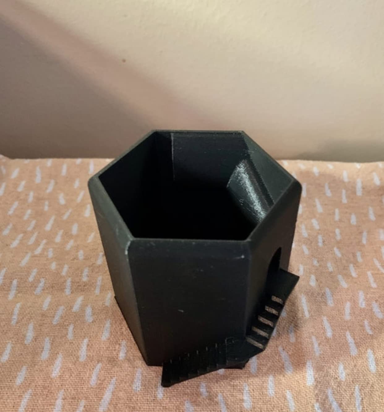 Mini Castle Succulent Planter Sustainable 3D Printed PLA Decorative Planter Succulent Planter Tower - Building Planter - Architecture Pot (Black)