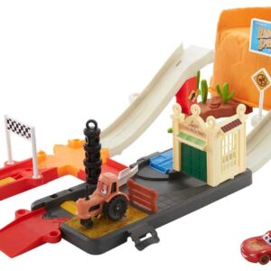 Mattel Disney and Pixar Cars Track Set with Lightning McQueen Toy Car & Storage Tub, Race & Go Playset, 20+ Pieces Include Launcher