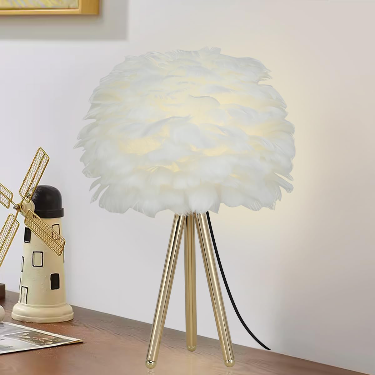 ZYLEIESENBAO Feather Lamp White Furry Tripod Table Lamp Children's Bedroom Deco Gift Princess Feather Desk Lamp 12'' Bedside Lights Night Lamp Girl's Bedroom Atmosphere Light