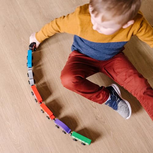 Melissa & Doug Wooden Train Cars (8 pcs) - Magnetic Train, Wooden Train Toys, Train Sets For Toddlers And Kids Ages 3+