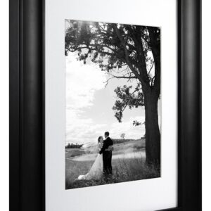 MCS Archival 11x14 Inch Frame with 8x10 Inch Mat, Black (66896)