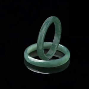 NAHARO Natural Jade Ring for Women,Good Luck Jewelry Natural Green Jade Ring for Girls with Gift Box (Green, 10)