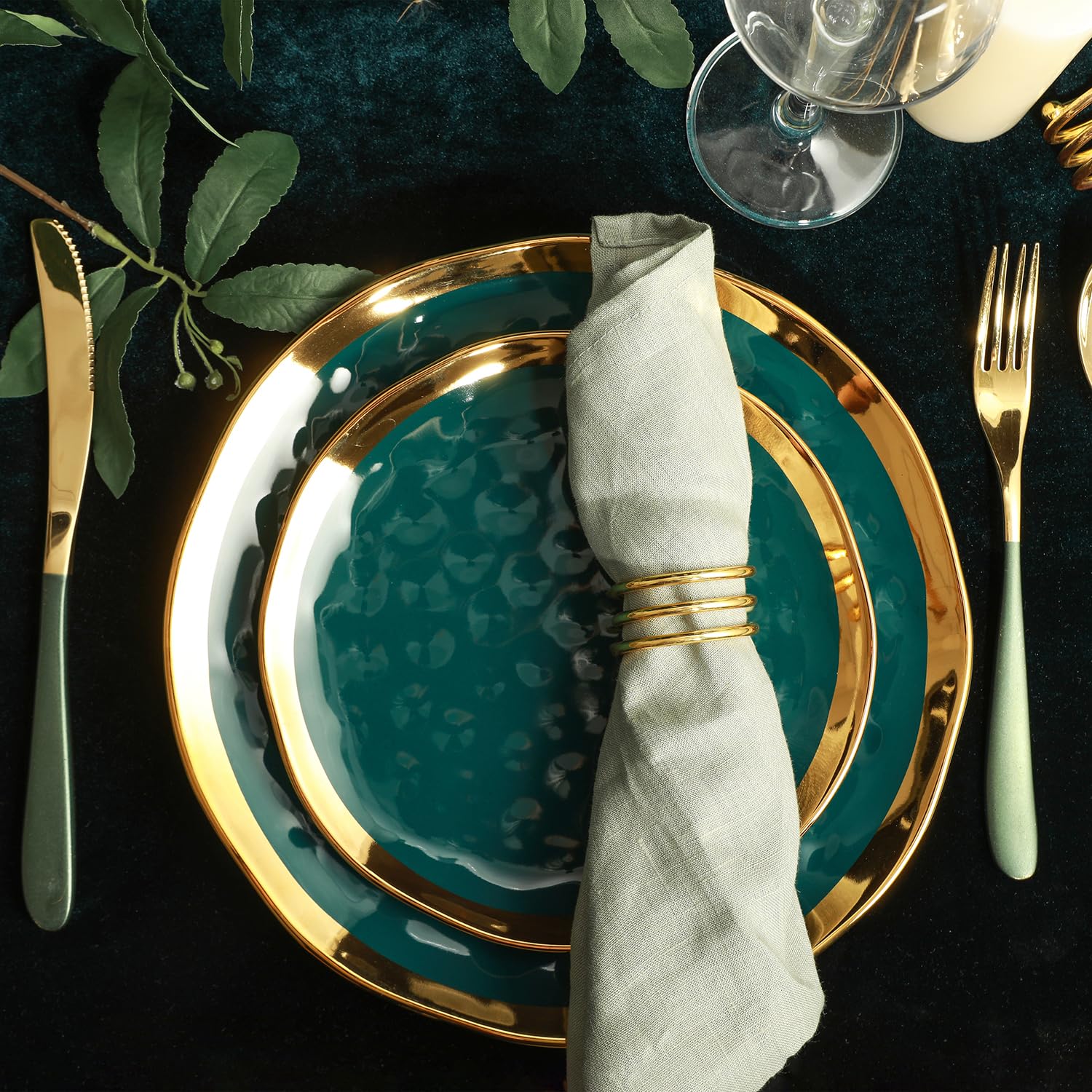 Stone Lain Porcelain 16 Piece Dinnerware Set, Service for 4, Green and Golden Rim