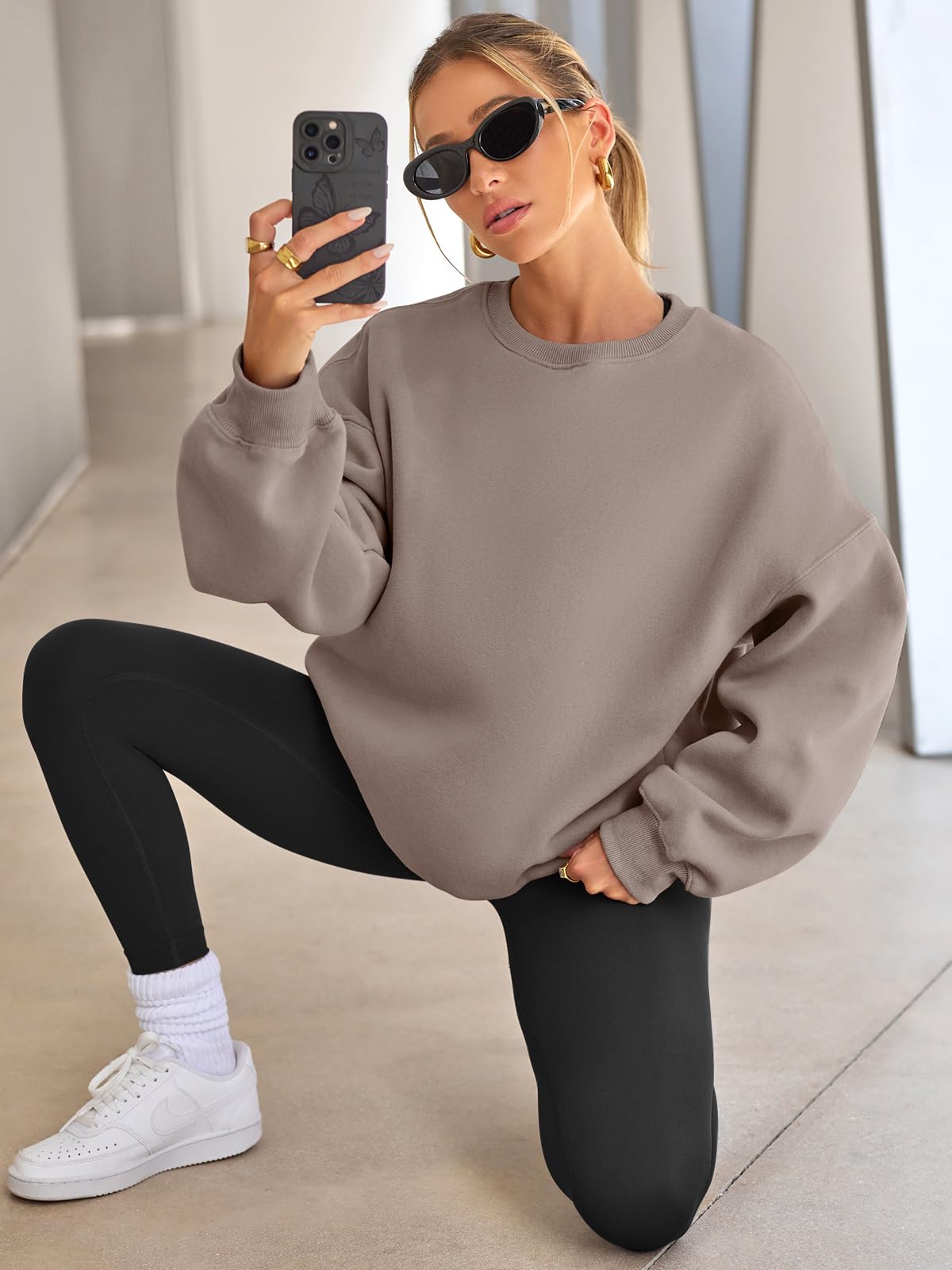 EFAN Sweatshirts Hoodies for Women Oversized Sweaters Fall Outfits Clothes 2024 Crew Neck Pullover Tops Loose Comfy Winter Fashion