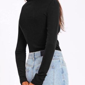 Trendy Queen Women's Turtleneck Long Sleeve Shirts Mock Neck Tops Fall Fashion Basic Layering Tight Stretch Pullover Thermal Underwear Winter Clothes 2024 Black