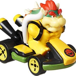 Hot Wheels Mario Kart Vehicle 4-Pack Car Toy Set with 1 Exclusive Collectible Model