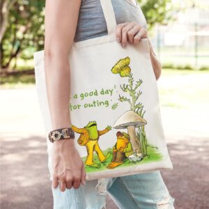 THEYGE Funny Frog Tote Bag Cute Frog and Toad Canvas Bag for Women Gift Cotton Canvas Tote Bag with Pocket Reusable Grocery Bag Beach Shopping Shoulder Bag