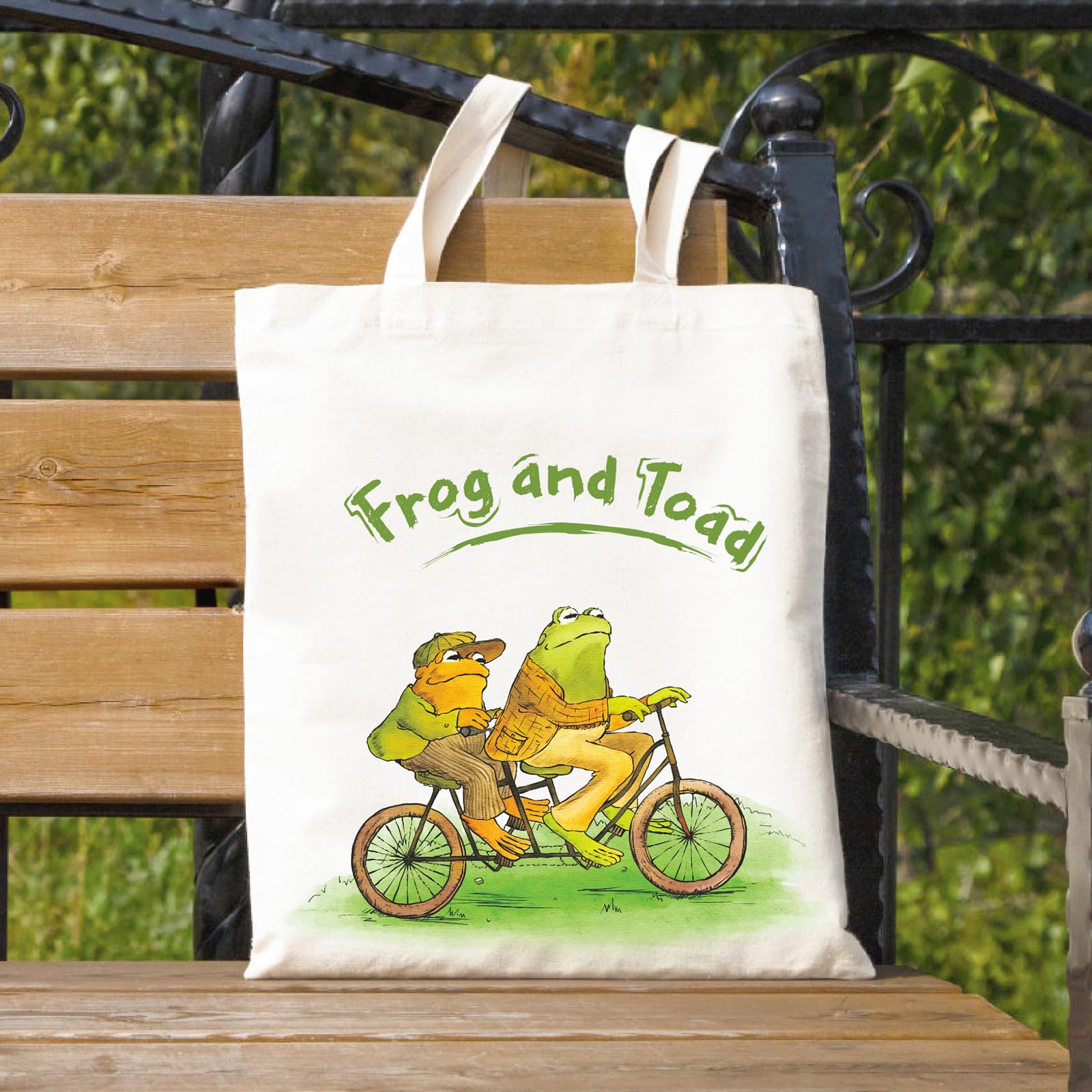 THEYGE Funny Frog Tote Bag Cute Frog and Toad Canvas Bag for Women Gift Cotton Canvas Tote Bag with Pocket Reusable Grocery Bag Beach Shopping Shoulder Bag