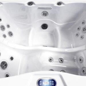 Oak Hill 3-Person 47-Jet Hot Tub with Lounge