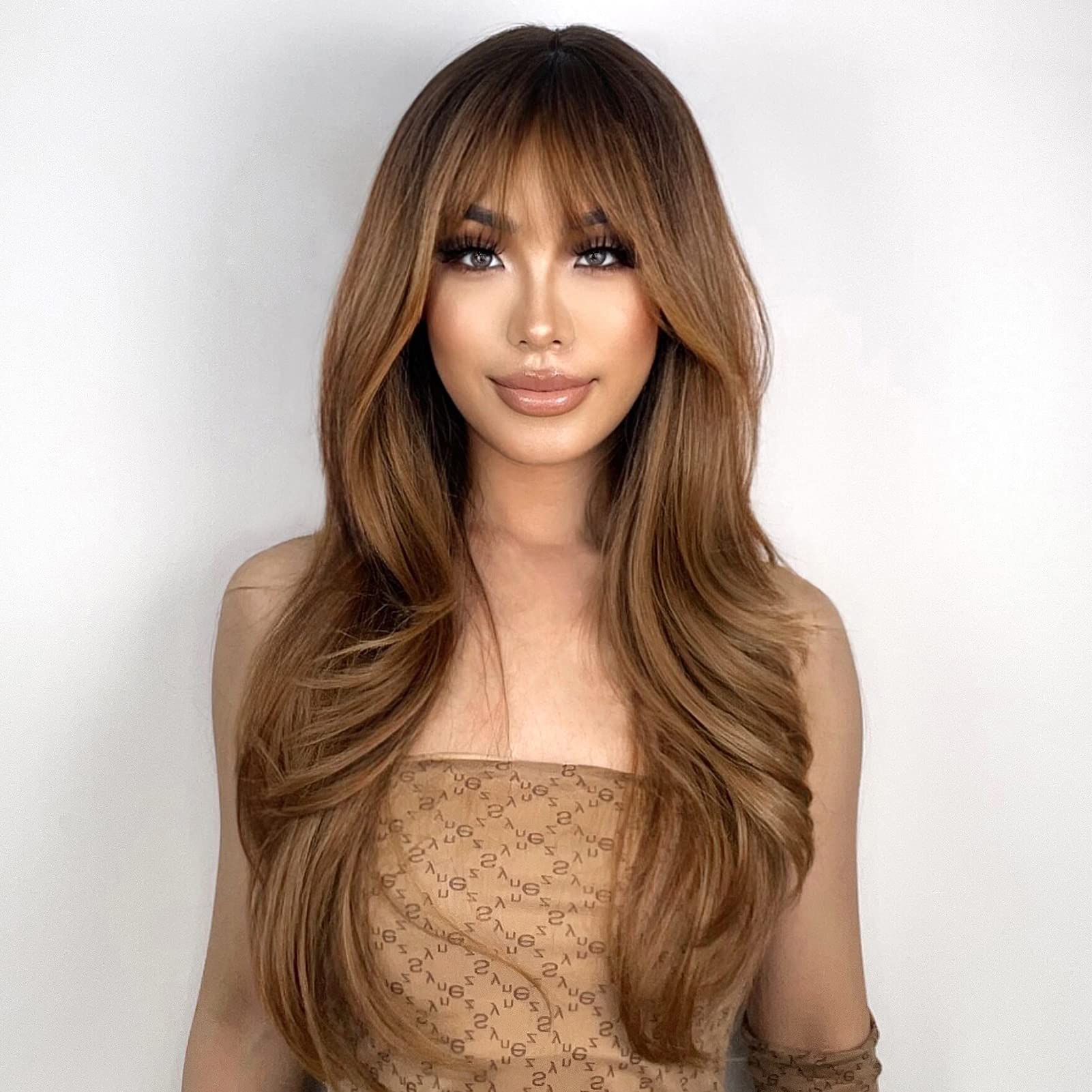 N NAYASA Light Brown Wigs for Women Brown Wig with Bangs 24‘’Ombre Brown Wig with Dark Roots Long Layered Wig Heat Resistant Synthetic Wig Natural Looking Wigs for Daily Party Use