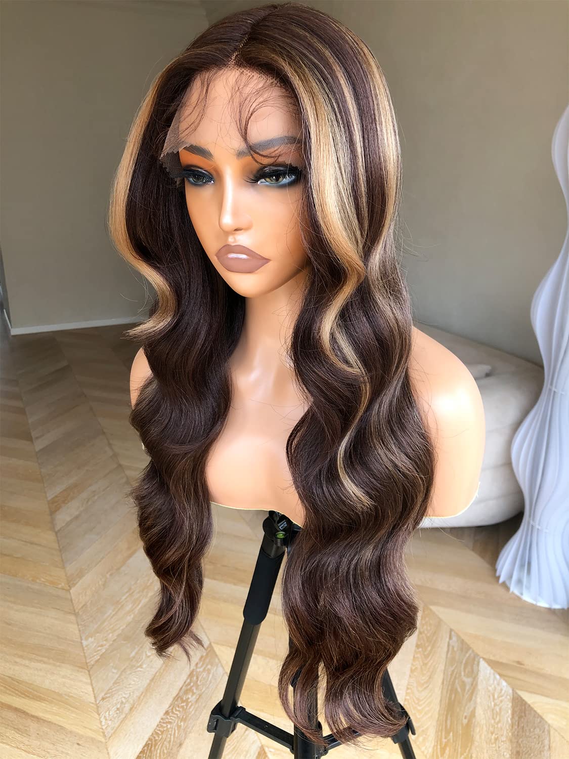 BlackSwern Honey Blonde Ombre Lace Front Wig, Body Wave Highlight Wigs Pre-plucked, Long Layered Wig with Curtain Bangs, Glueless for Black Women, 4/27 Highlights