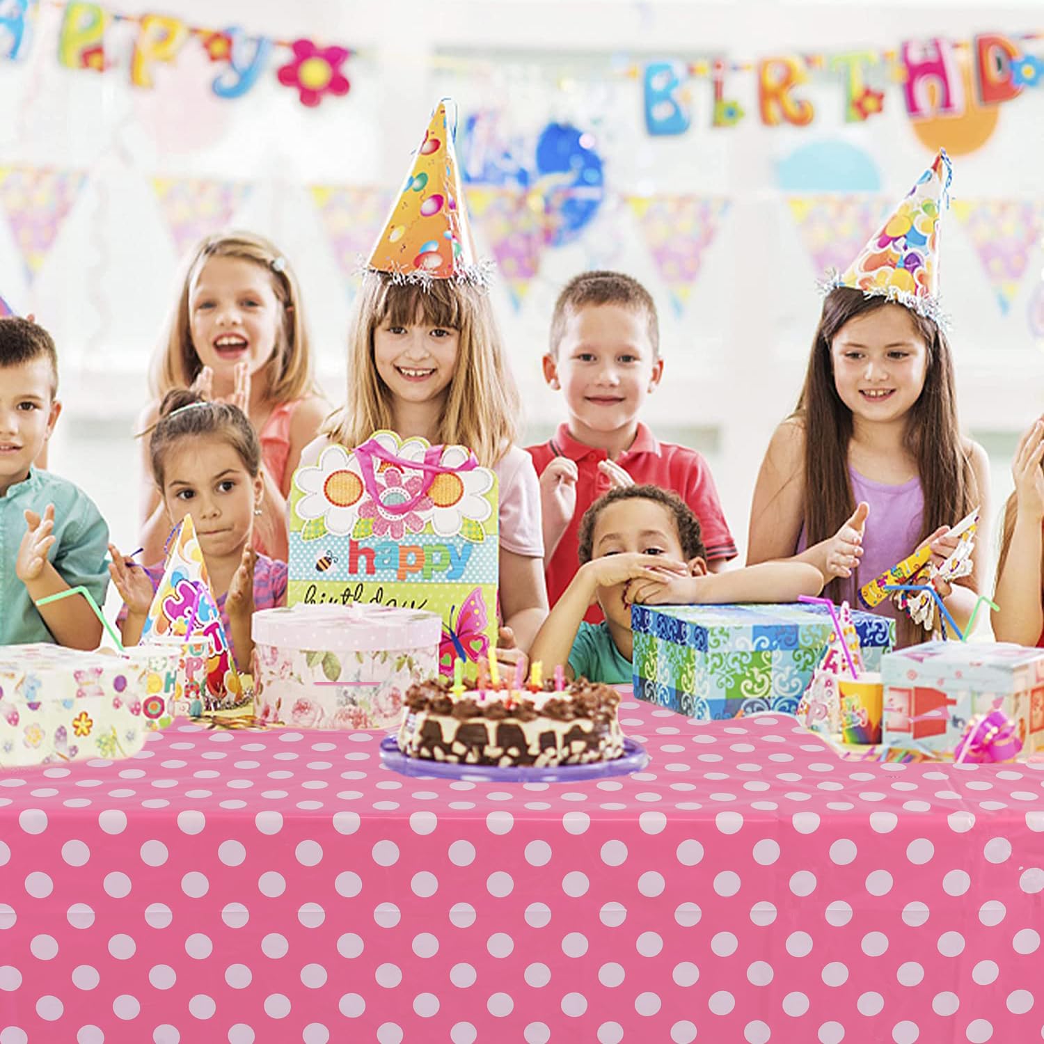 Kesfey 5 Packs Pink Polka Dot Tablecloth 54 x 108 Inch Minnie Mouse Table Cloths Pink and White Balloon Dots Minnie Theme Table Cover Disposable Plastic Rectangle Picnic Tablecovers for Birthday Party