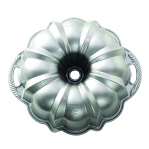 Nordic Ware Platinum Anniversary Bundt Pan and Cake Keeper Bundle