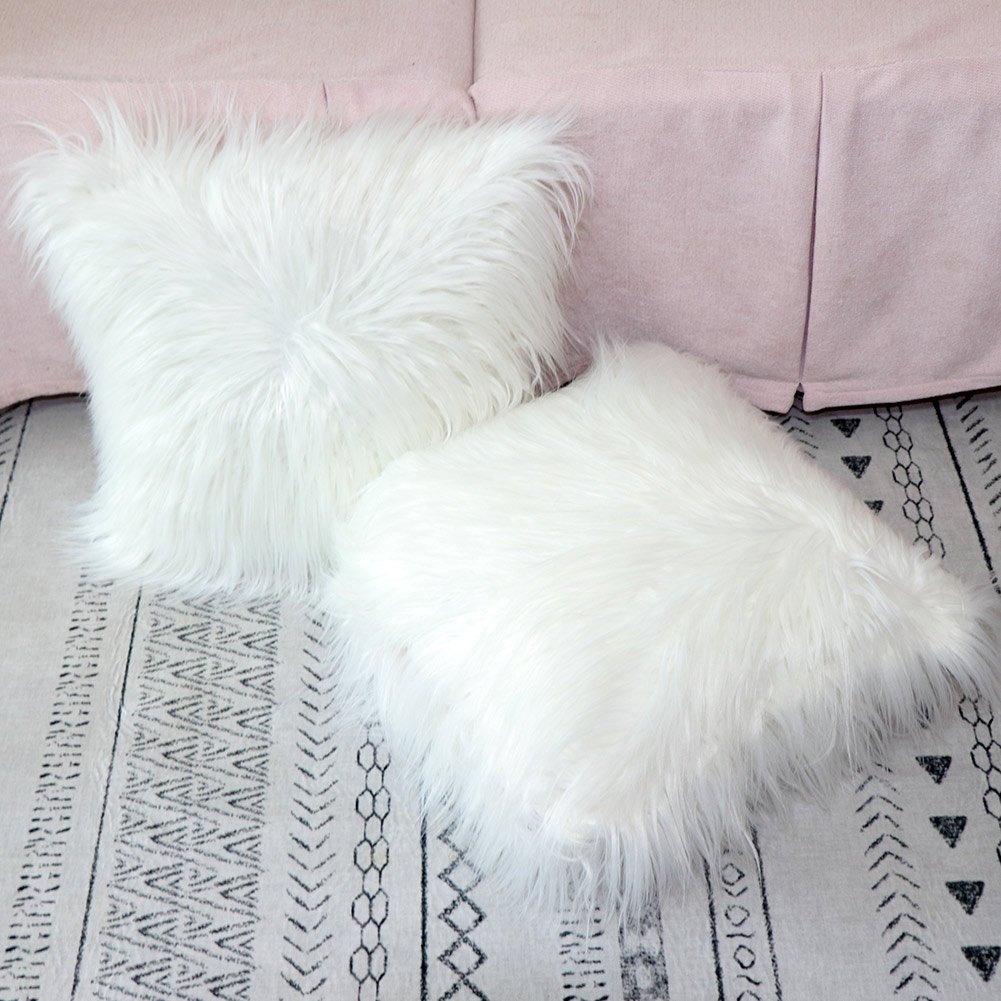 OurWarm Set of 2 White Fur Throw Pillows Fluffy Pillow Covers 18"x18", Faux Fur Pillow Covers Luxury Series Merino Style Decorative Pillows Case for Living Room Couch Bedroom Car Home Decor