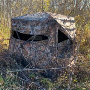 thunderbay lock down pop up portable 3-4 person hunting blind 3d shadow-tech textured fabric ground blind