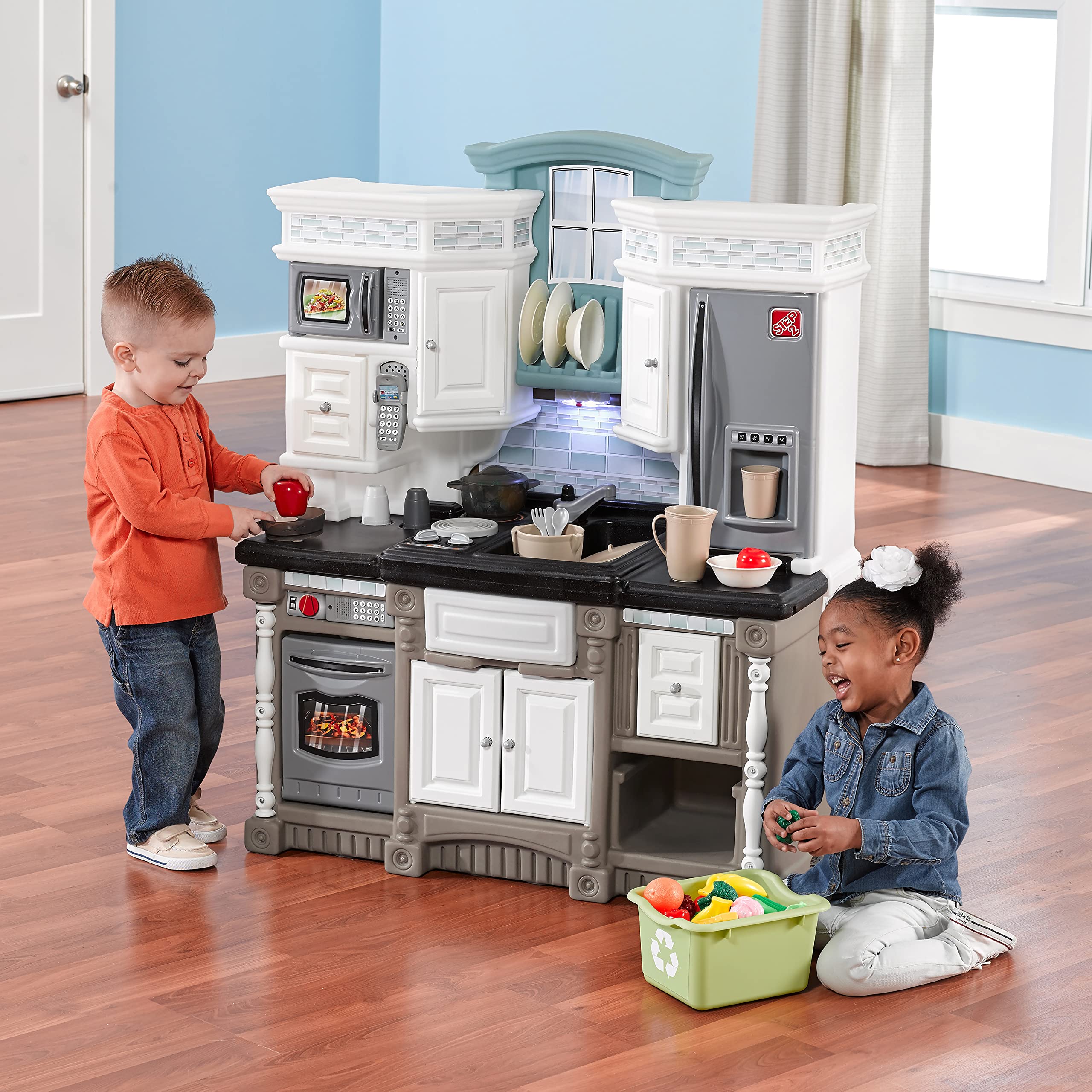 Step2 Lifestyle Dream Kitchen Set for Kids, Indoor/Outside Pretend Play Kitchen, Toddlers 2+ Years Old, Lights and Sounds, 37 Piece Kitchen Toy Set, Easy Assembly