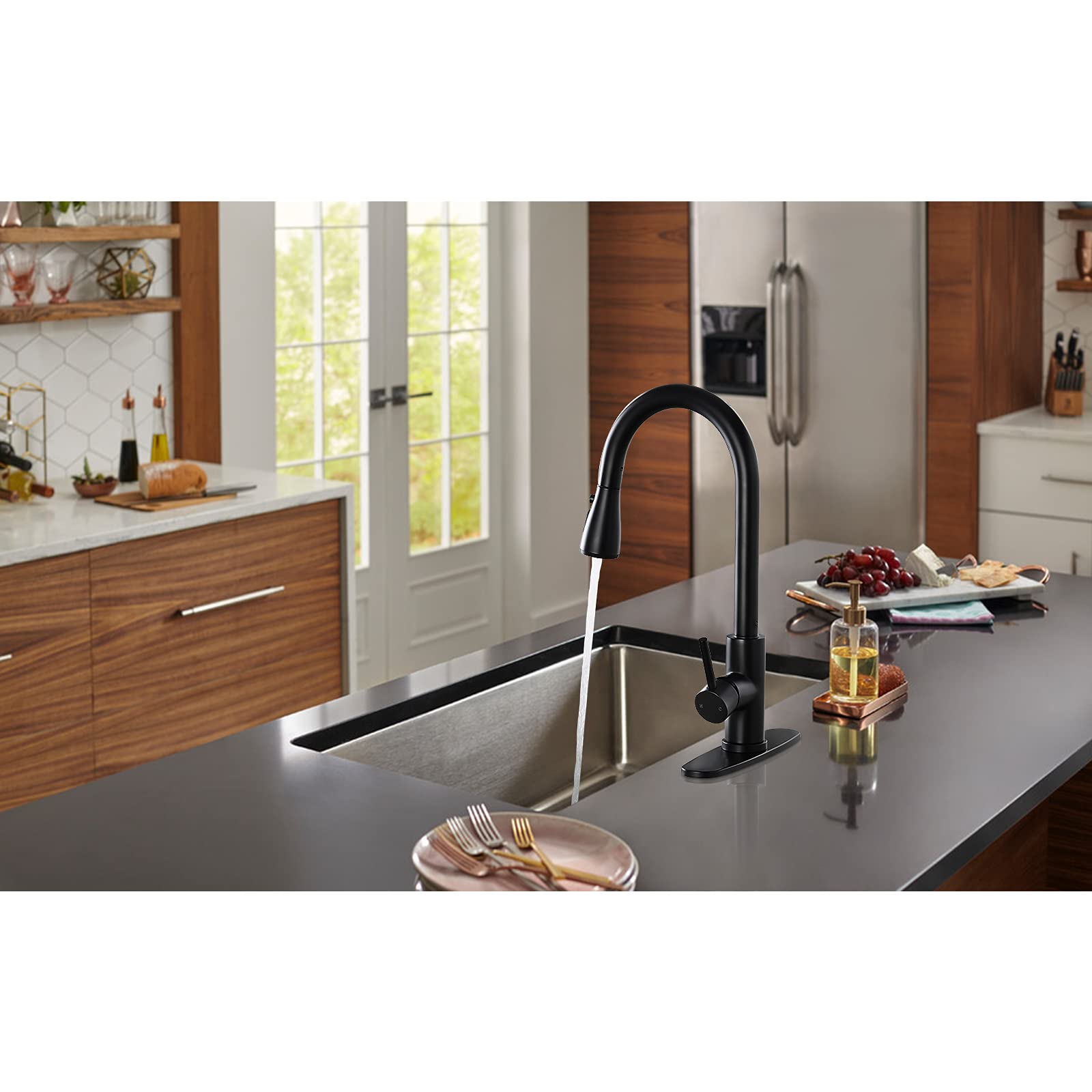 Black Kitchen Faucet, Qomolangma Kitchen Faucets with Pull Down Sprayer for Kitchen Sink, Stainless Steel Single Handle Kitchen Sink Faucet Matte Black