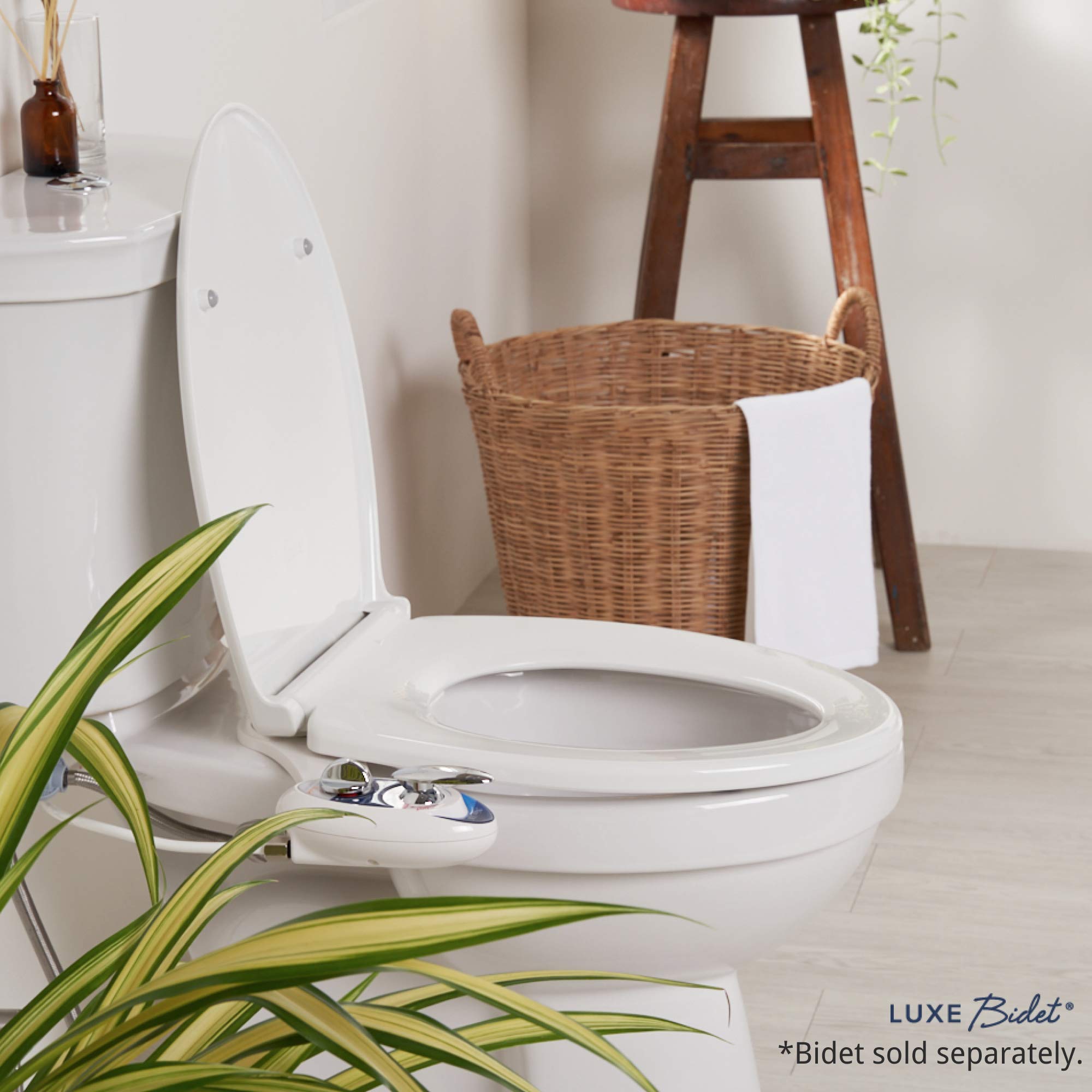 LUXE TS1008R Round Comfort Fit Toilet Seat with Slow Close, Quick Release Hinges, and Non-Slip Bumpers (White)