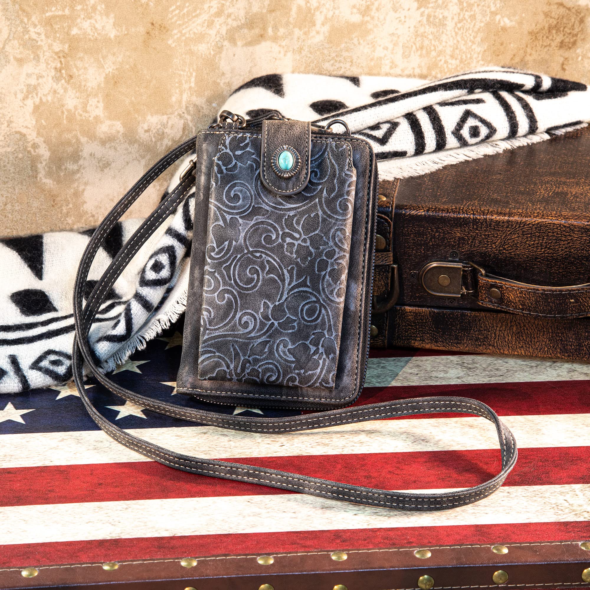 Montana West Crossbody Cell Phone Purse For Women Western Style Cellphone Wallet Bag Travel Size With Strap MWC-175BK