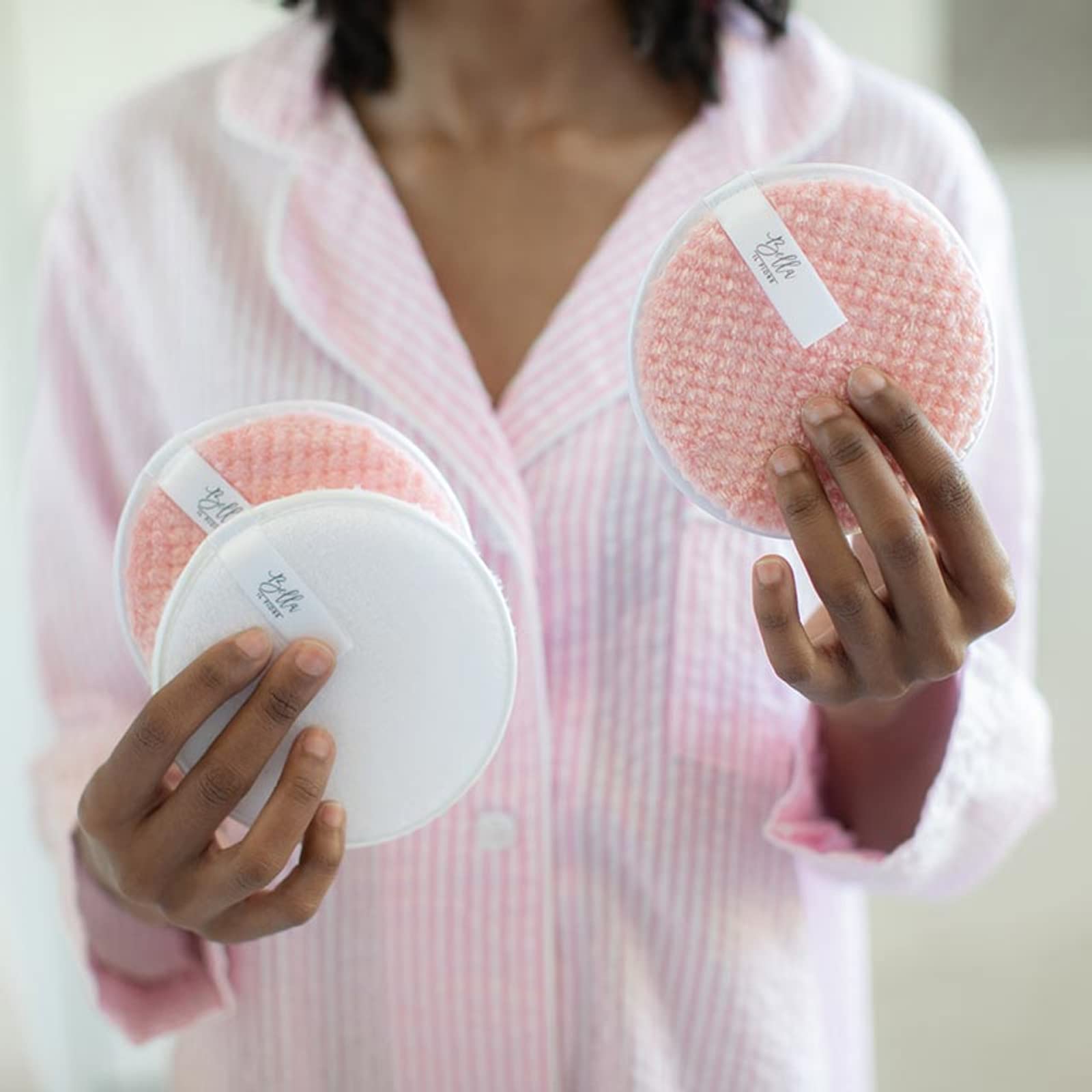 Bella Il Fiore Reusable Makeup Remover Cloths Microfiber Exfoliating Cleansing Facial Pads, 3-Piece, Pink and White