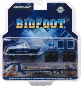 greenlight 30054 bigfoot #1 1974 f 250 monster truck on gooseneck trailer w/replacement tires (hobby exclusive) 1:64 scale