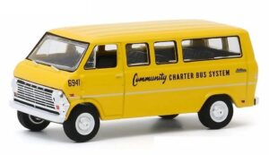 greenlight 30155 1968 community charter bus system club wagon school bus (hobby exclusive) 1:64 scale diecast