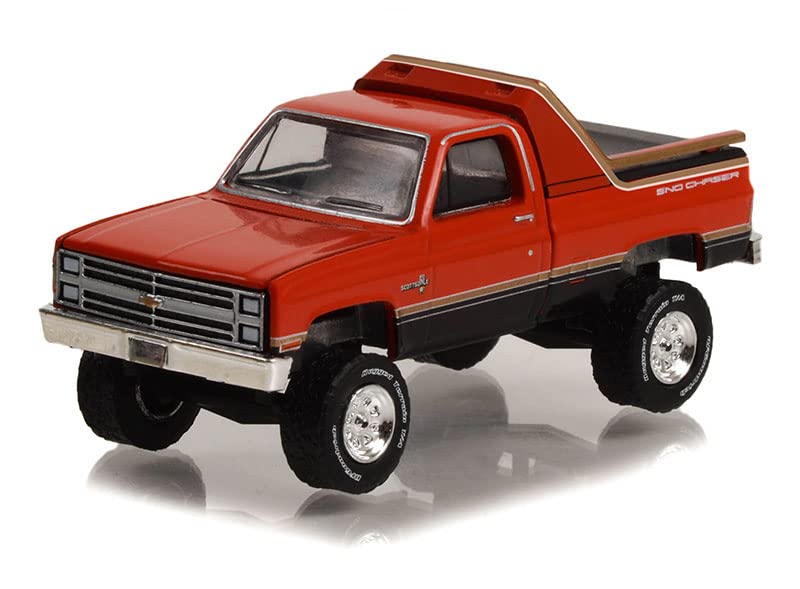 Greenlight 30365 1984 Chevy K-10 Scottsdale 4x4 - SNO Chaser (Hobby Exclusive) 1:64 Scale Diecast