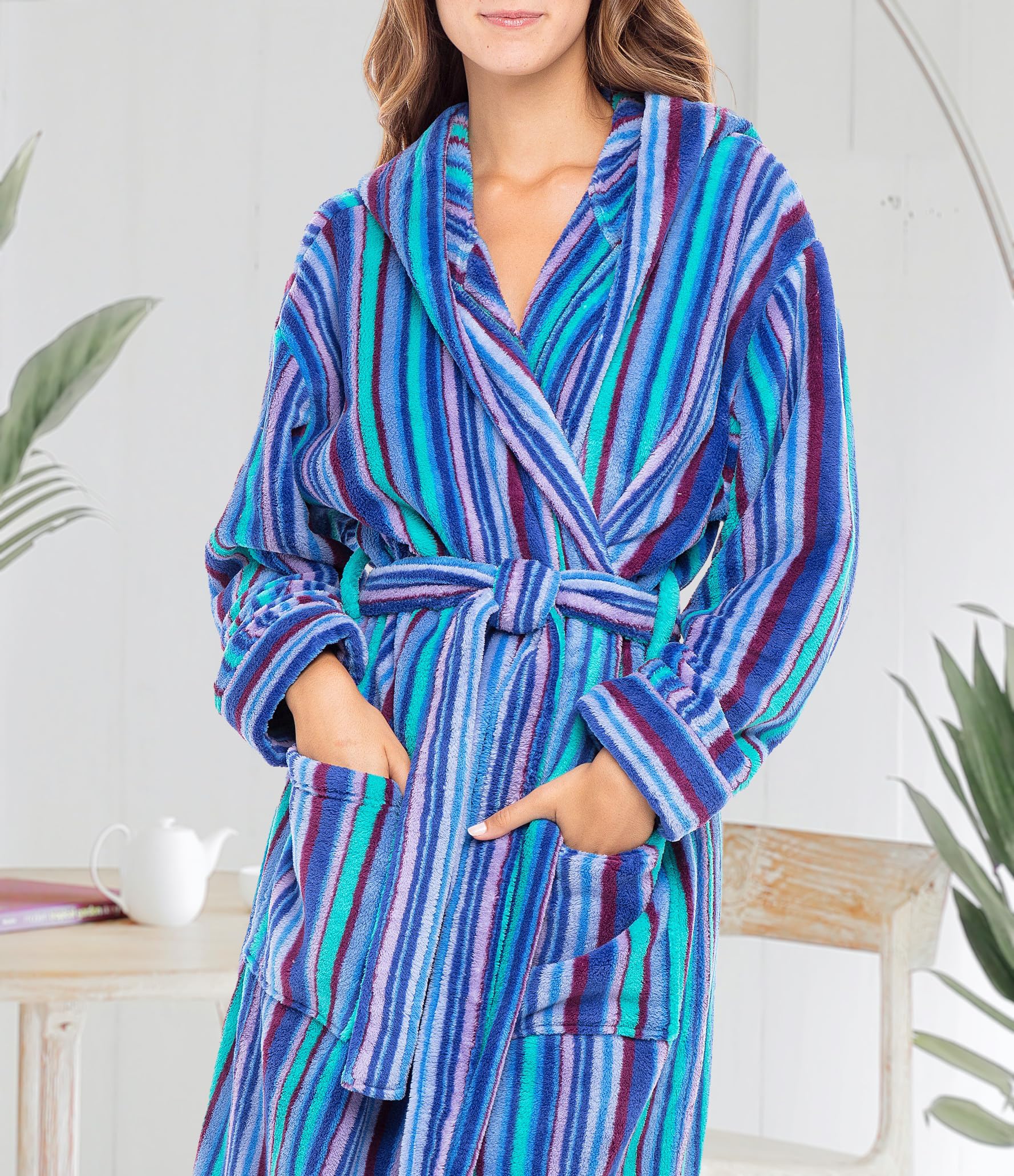 Alexander Del Rossa Women's Robes, Long Plush Bathrobe, Womens Robe with Hood, Hooded Robes for Women Plus Size Robe The Blues Striped XL (A0116ABQXL)