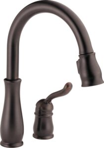 delta faucet leland oil rubbed bronze kitchen faucet, 1 hole, gooseneck, pull down sprayer, magnetic docking, touch-clean spray holes, venetian bronze 978-rb-dst