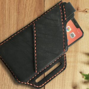 Case for iPhone 5 13 Pro Max, made of genuine leather with a belt clip (iPhone XR)