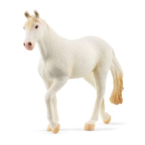 schleich farm world camarillo mare horse figurine - realistic and durable farm animal toy figure with authentic details, fun and imaginative play for boys and girls, gift for kids ages 3+